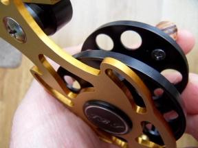 In detail the faceplate and the spool. In detail the faceplate and the spool.