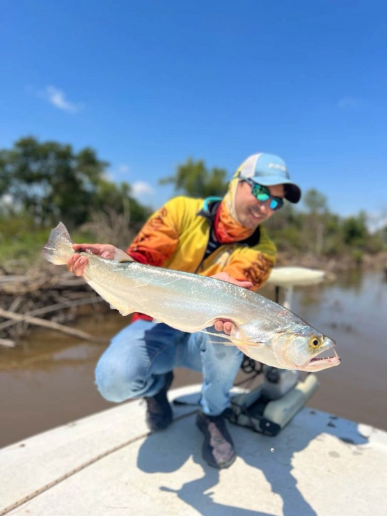 Alexis Rouvier of Piracuá Lodge with Chafalote Alexis Rouvier of Piracuá Lodge with Chafalote